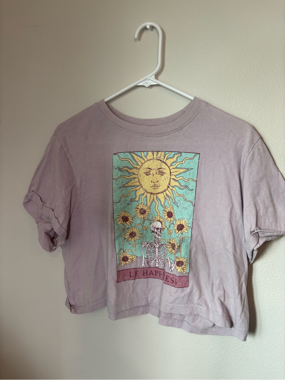 Vibe Lavender Tee with Sun Graphic